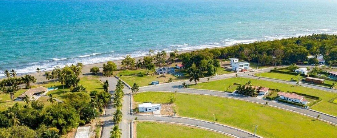 Buying a Beach Home in Panama as a Foreigner | ChiQworld