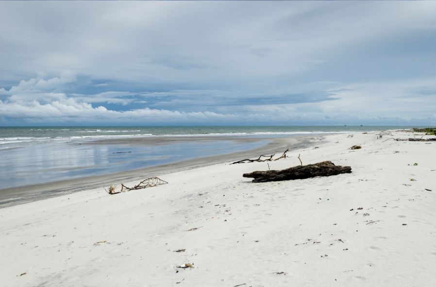 Living in Chame, Panama: Coastal Real Estate and Investment Opportunities in Panama West (2026 Guide)