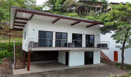 Oceanview Home Built in Los Buzos Resort, Cambutal